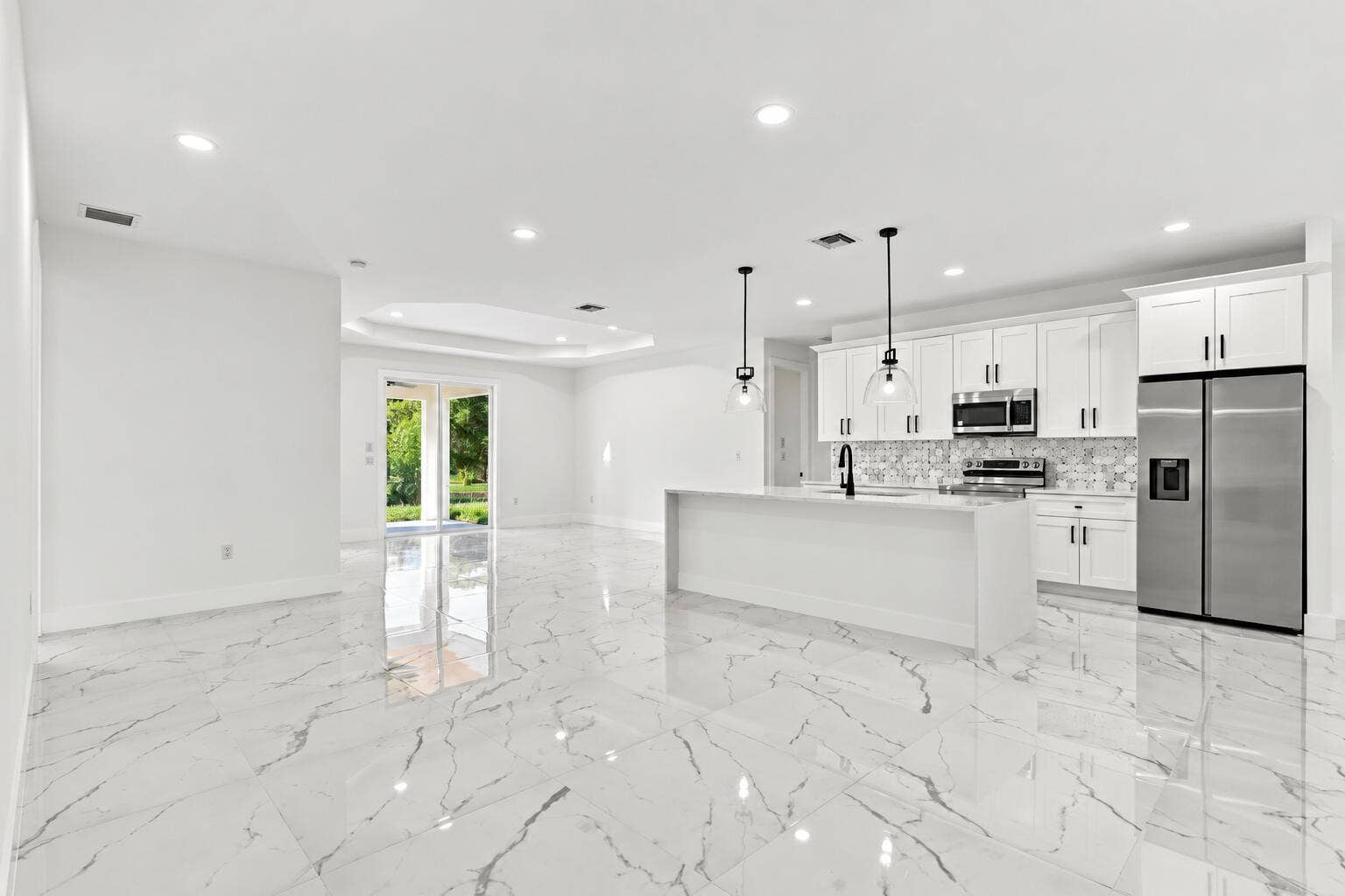 kitchen/ dining room