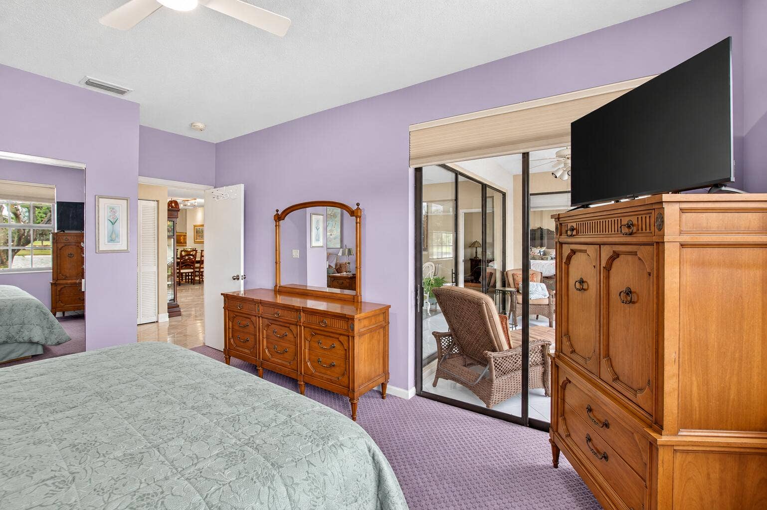 2nd bedroom
