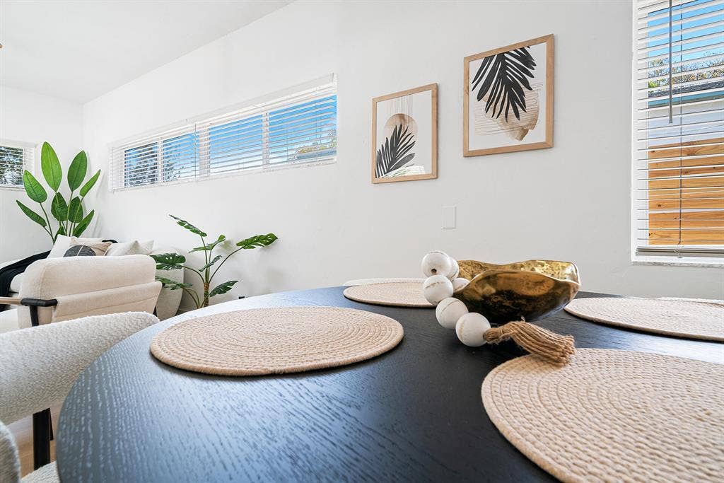 3300 WESTVIEW Avenue, West Palm Beach, FL 33407 Dinning Room