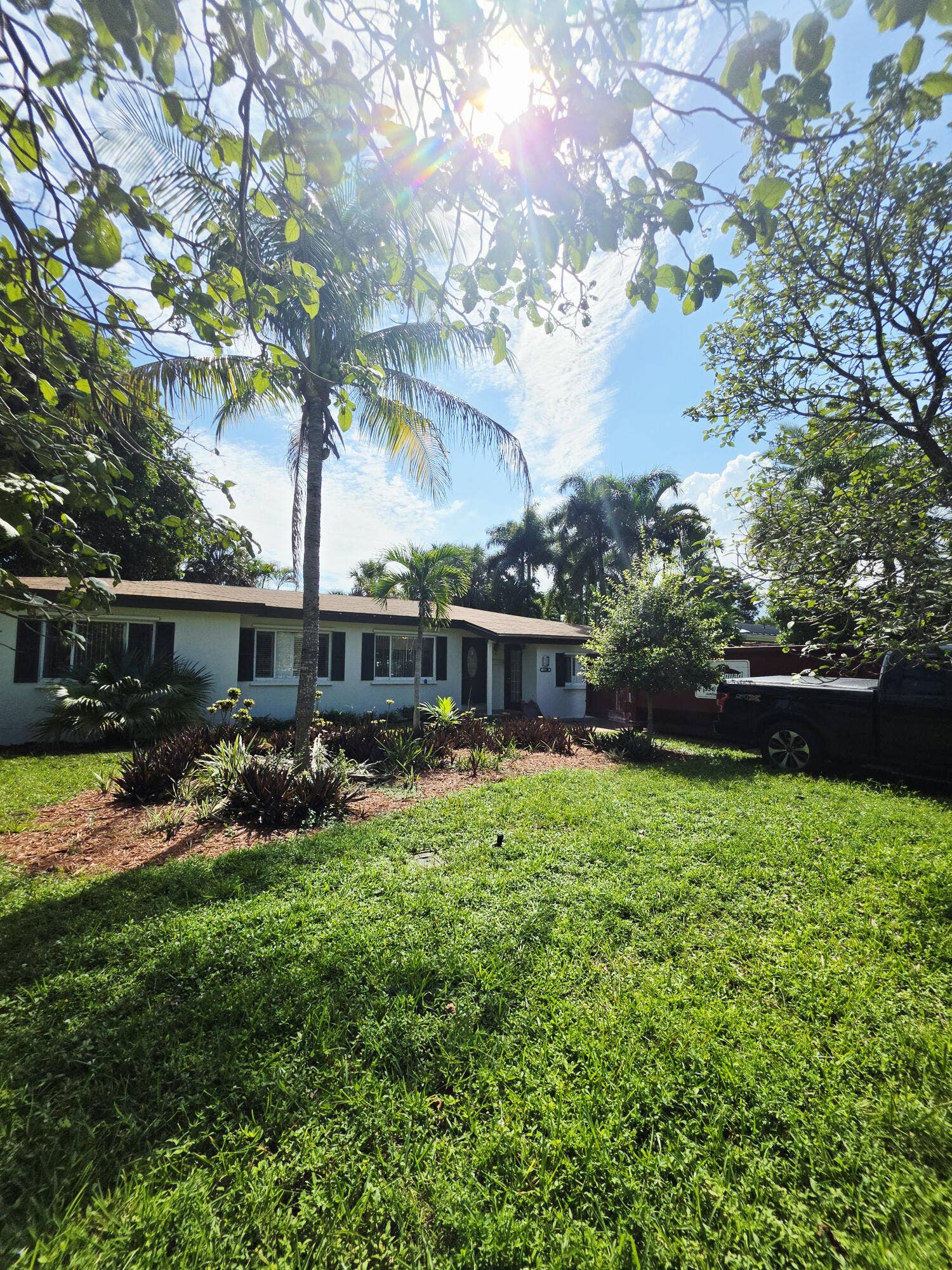 MiConv.com__20261012_142825
