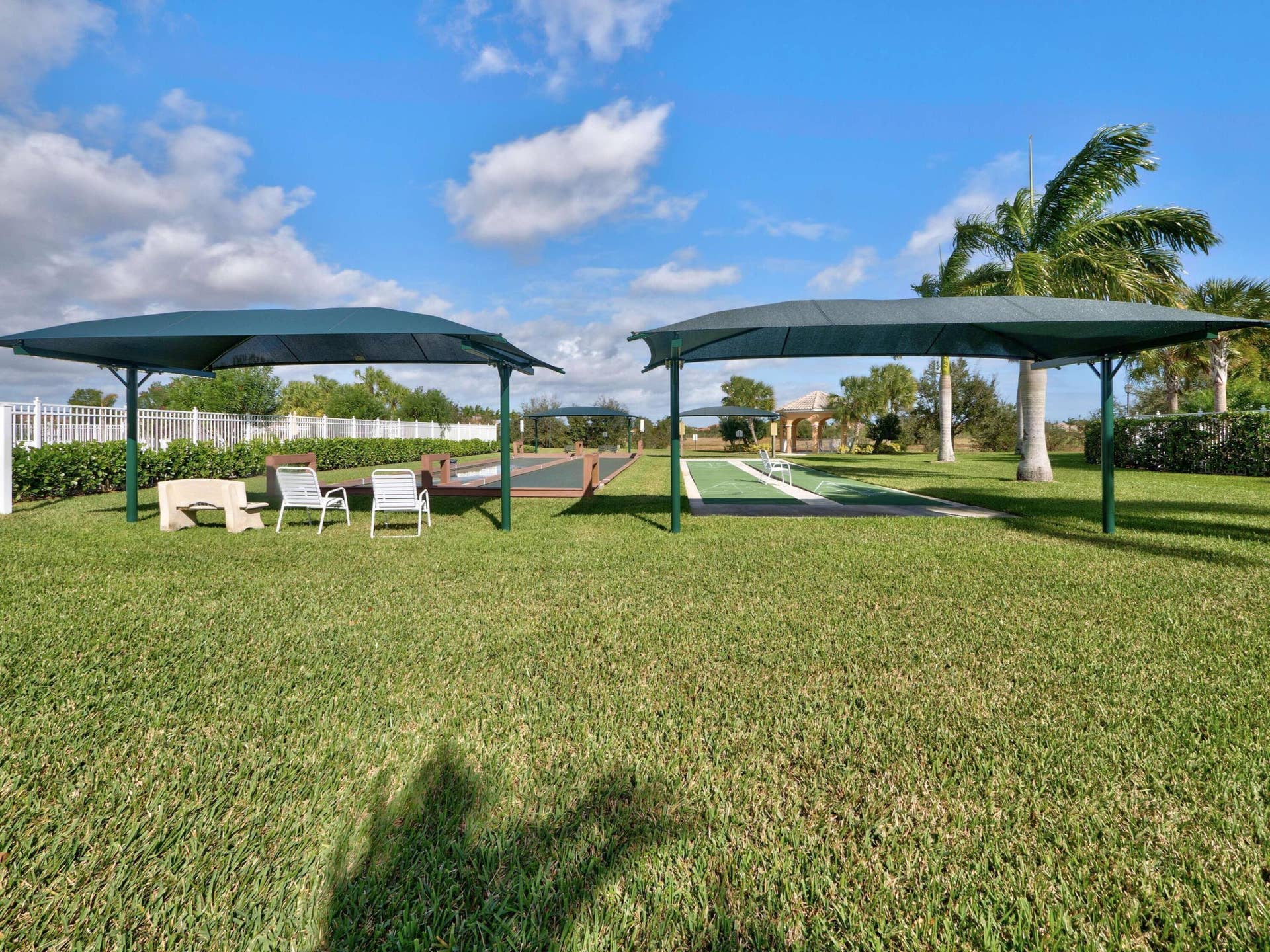 The Lakes Amenities