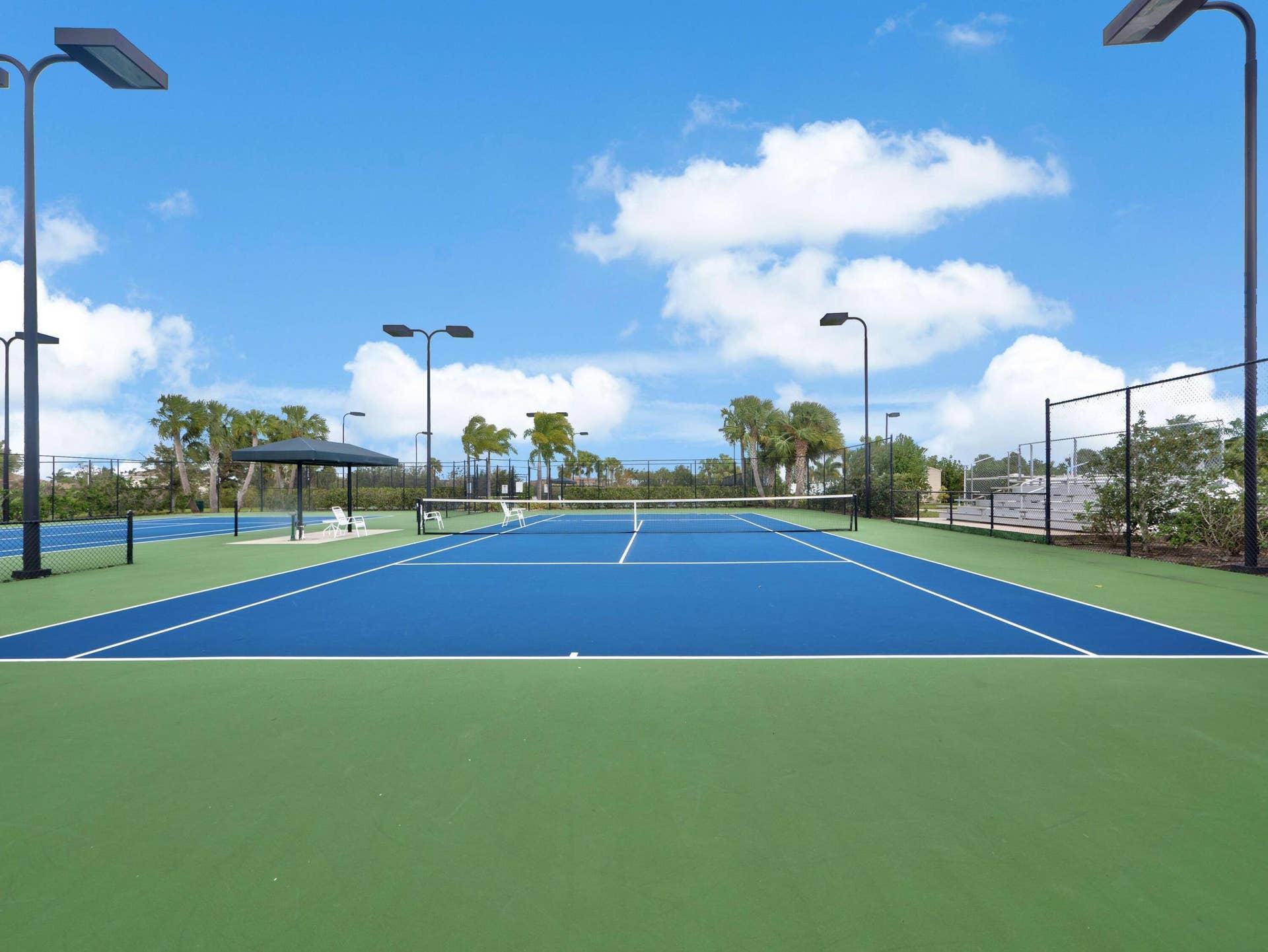 The Lakes Amenities