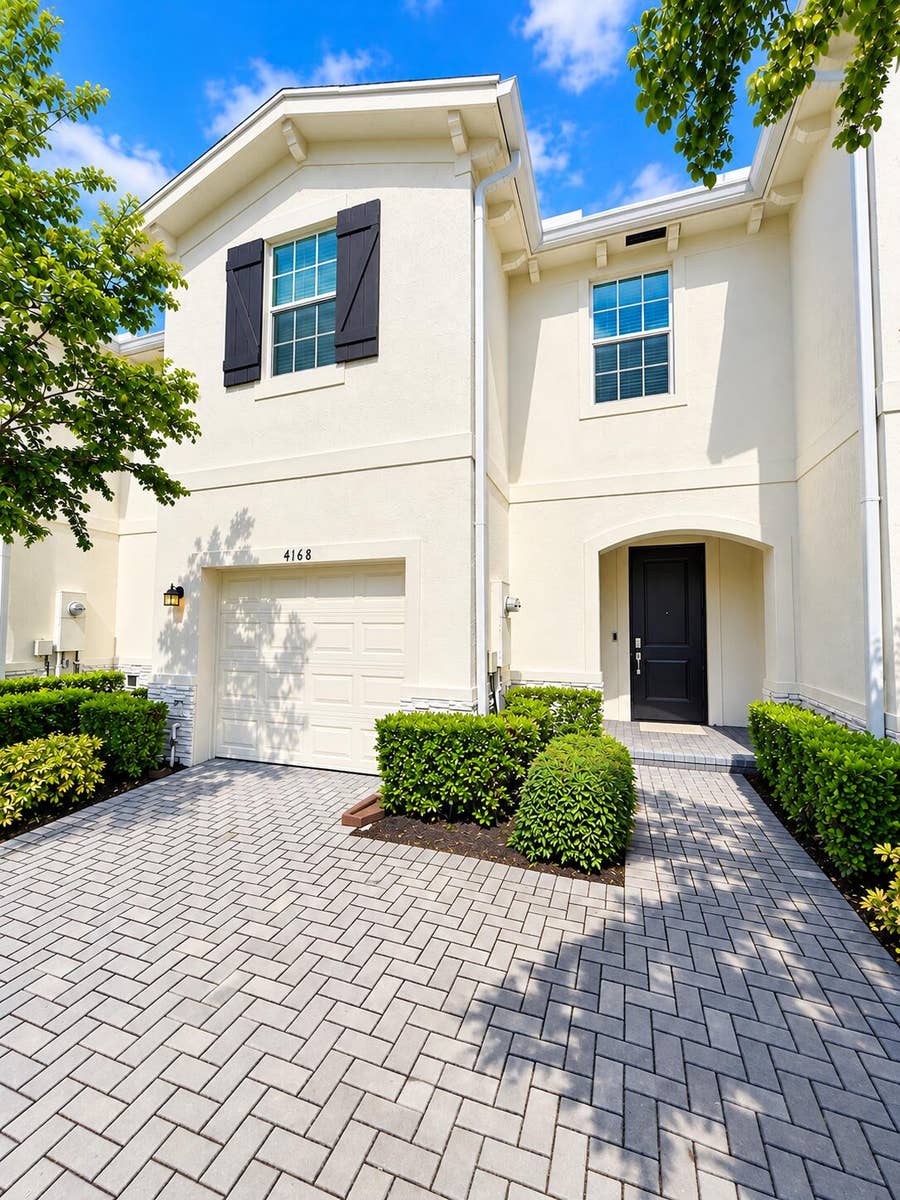 Property photo for 4168 Lagoon Shore Drive, Lake Worth, FL