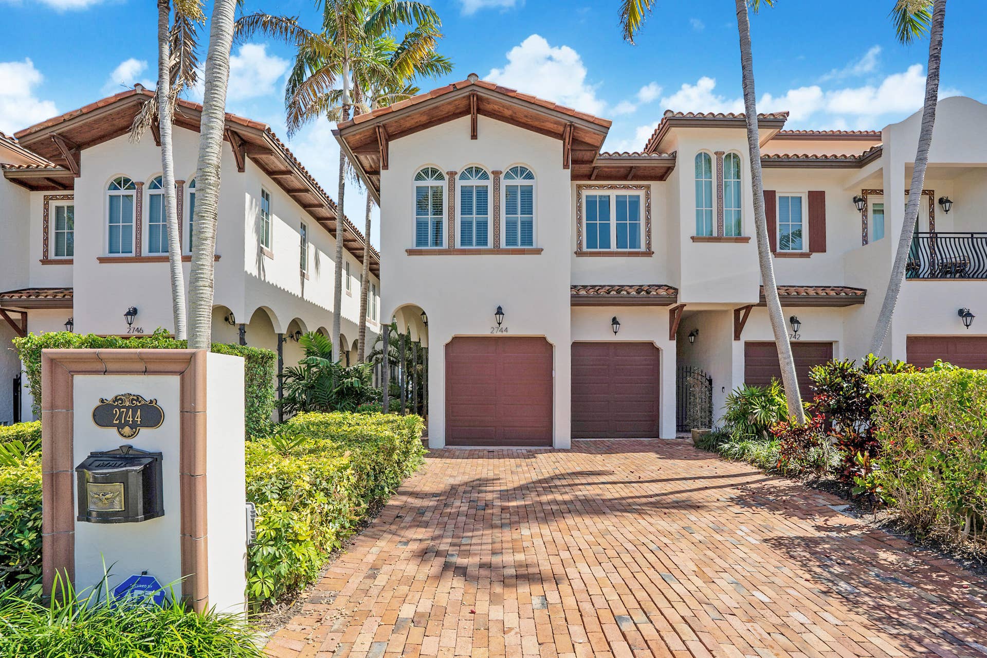 2 car garage and 2 car private driveway