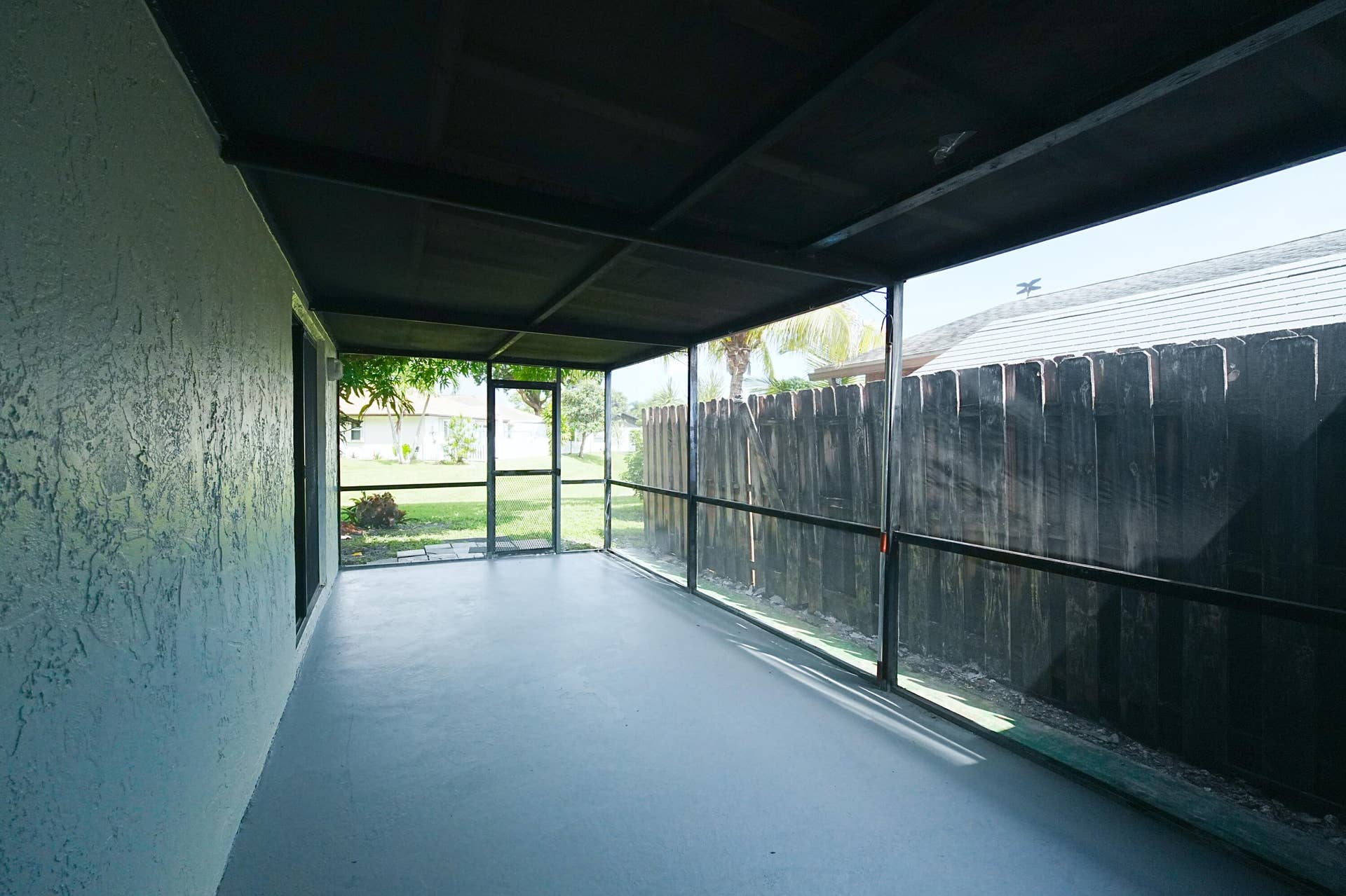 Screened in porch