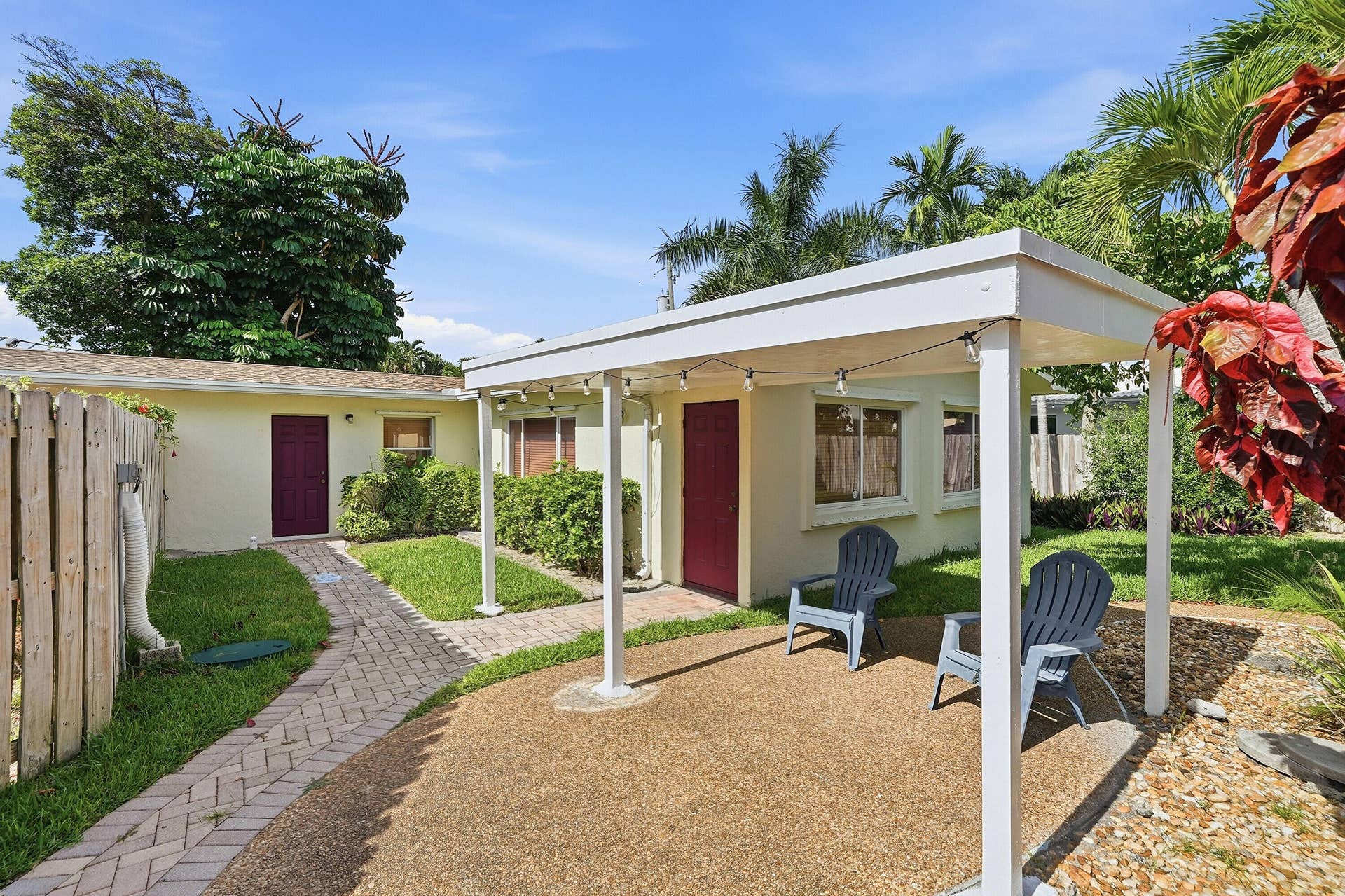 2713 NE 33rd Avenue, #2, Fort Lauderdale, FL 33308 Front of Door and Patio