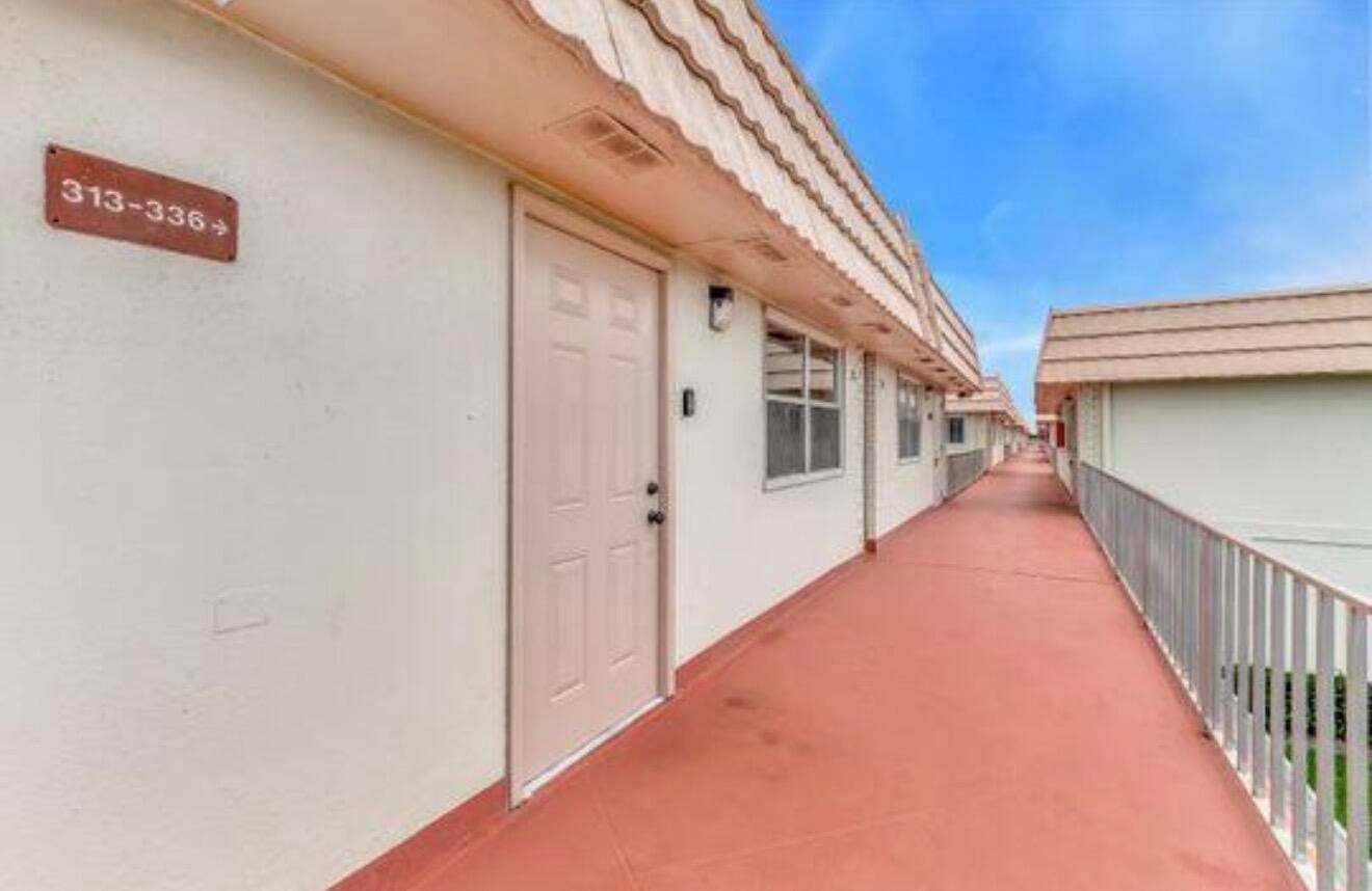 313 SAXONY, #G, Delray Beach, FL 33446 IMG_3503