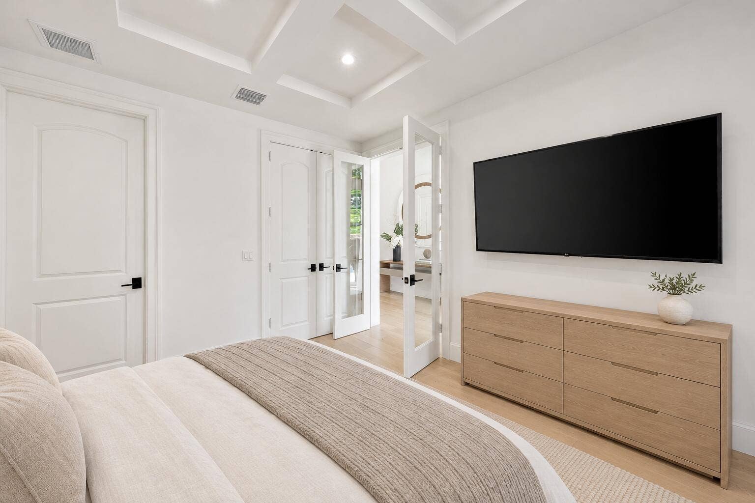 755 W Fern Drive, Boca Raton, FL 33432 Bedroom 1 - 1st Floor Ensuite