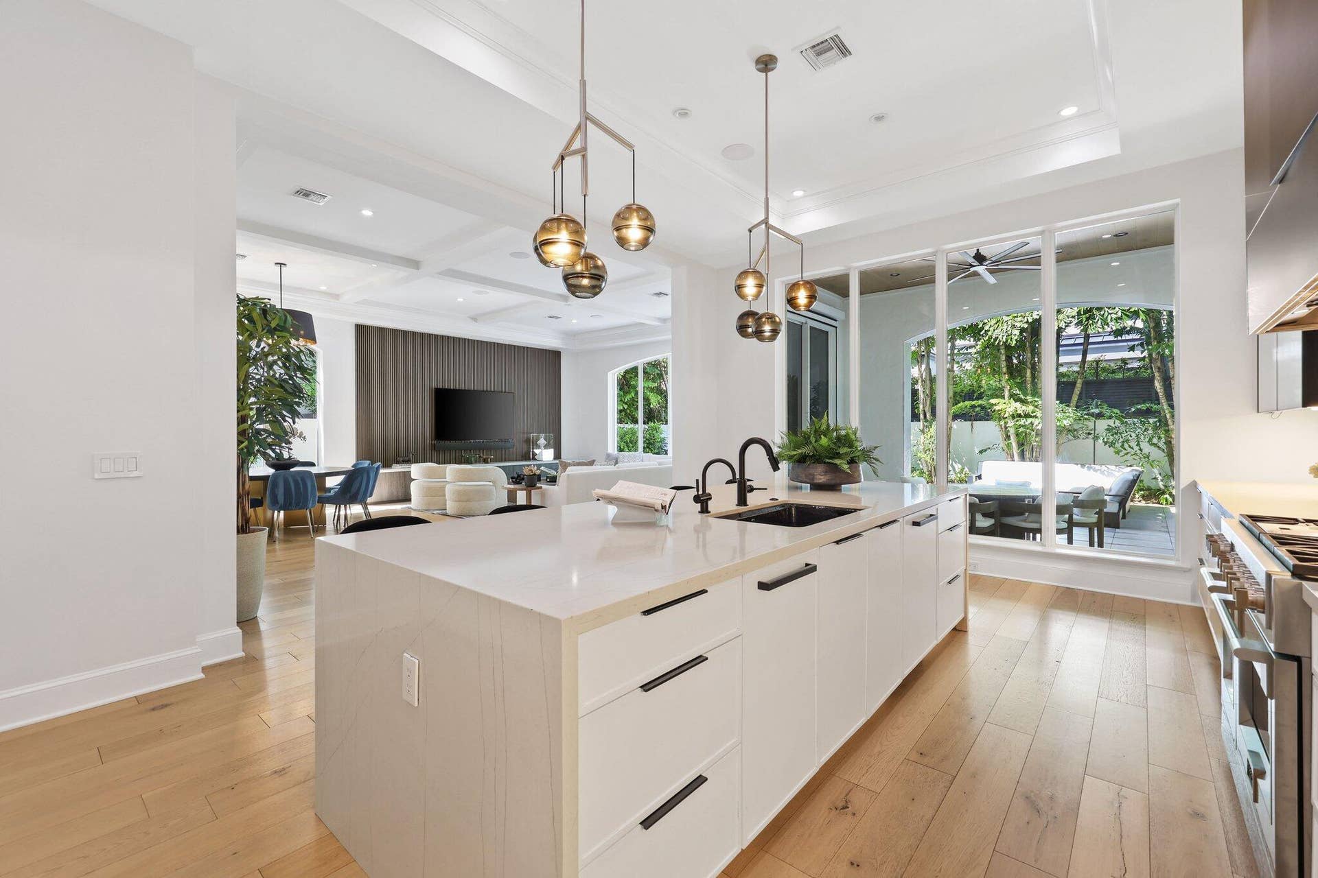 755 W Fern Drive, Boca Raton, FL 33432 Kitchen