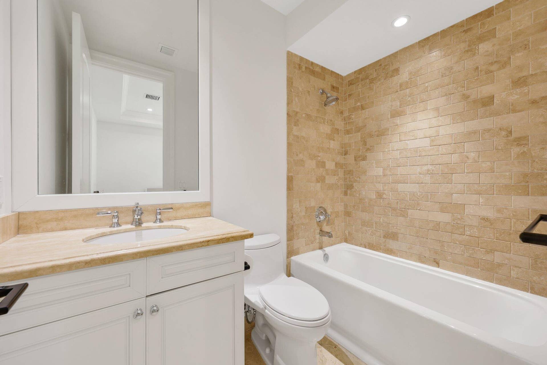 755 W Fern Drive, Boca Raton, FL 33432 Bathroom 5
