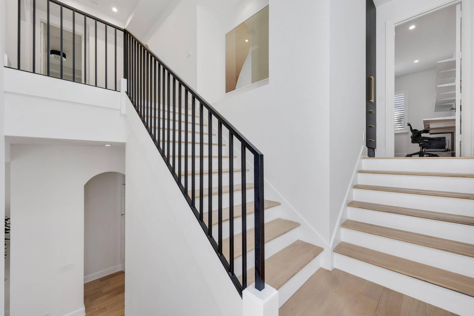 755 W Fern Drive, Boca Raton, FL 33432 Stairs