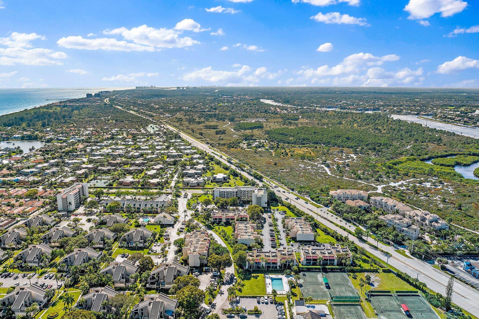 021-1605US1NM1103-Jupiter-FL-SMALL