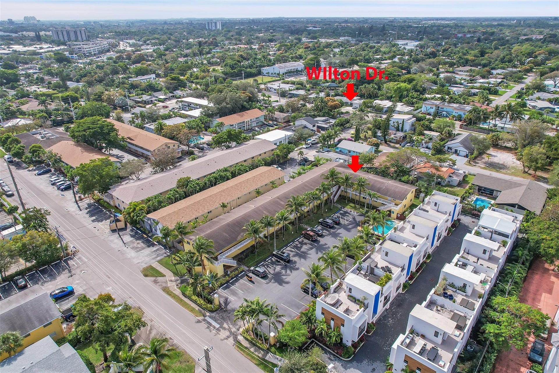 2655 NE 8th Avenue, #Apt 210, Wilton Manors, FL 33334 Aerial view of a residential area featuring multiple buildings and streets
