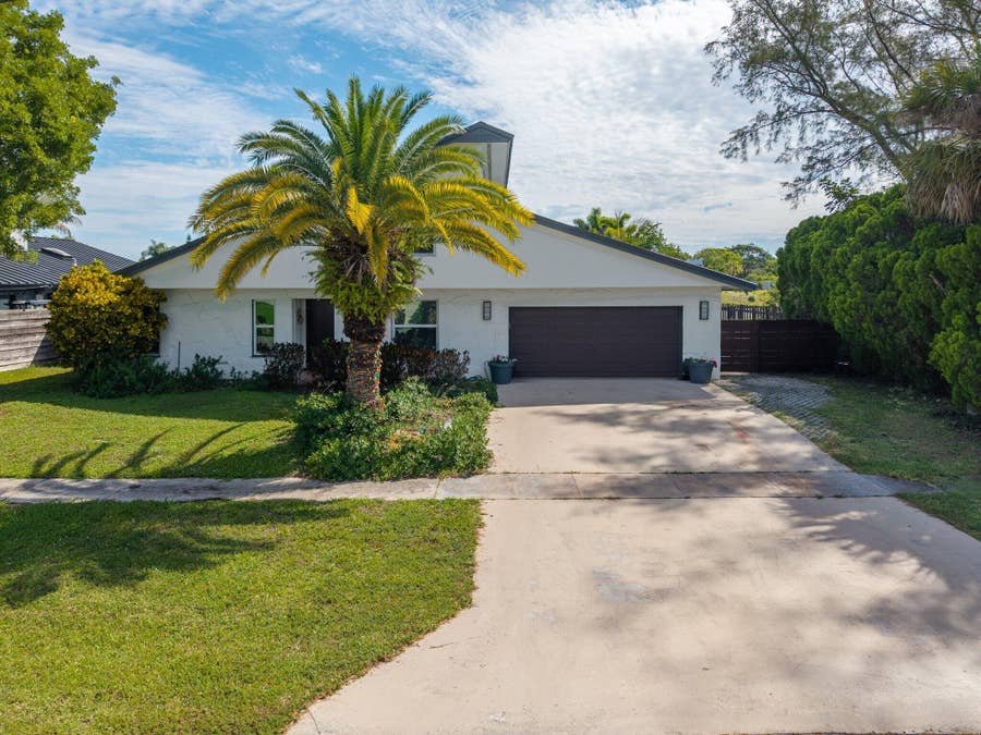 Property photo for 33 OREGON Lane, Boca Raton, FL