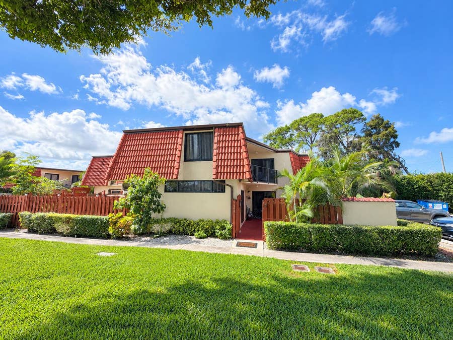 Property photo for 3838 Victoria Drive, West Palm Beach, FL