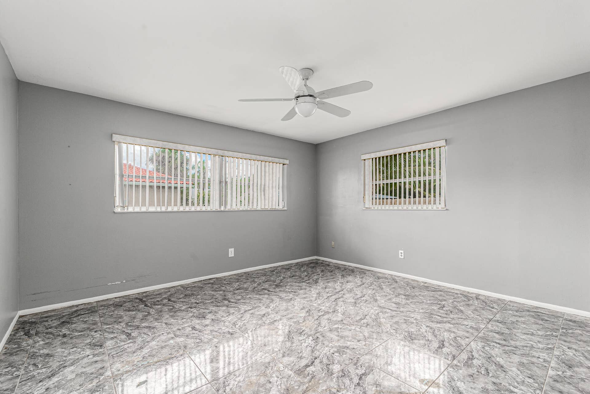 925 SE Osceola St, Stuart, FL 34994-8