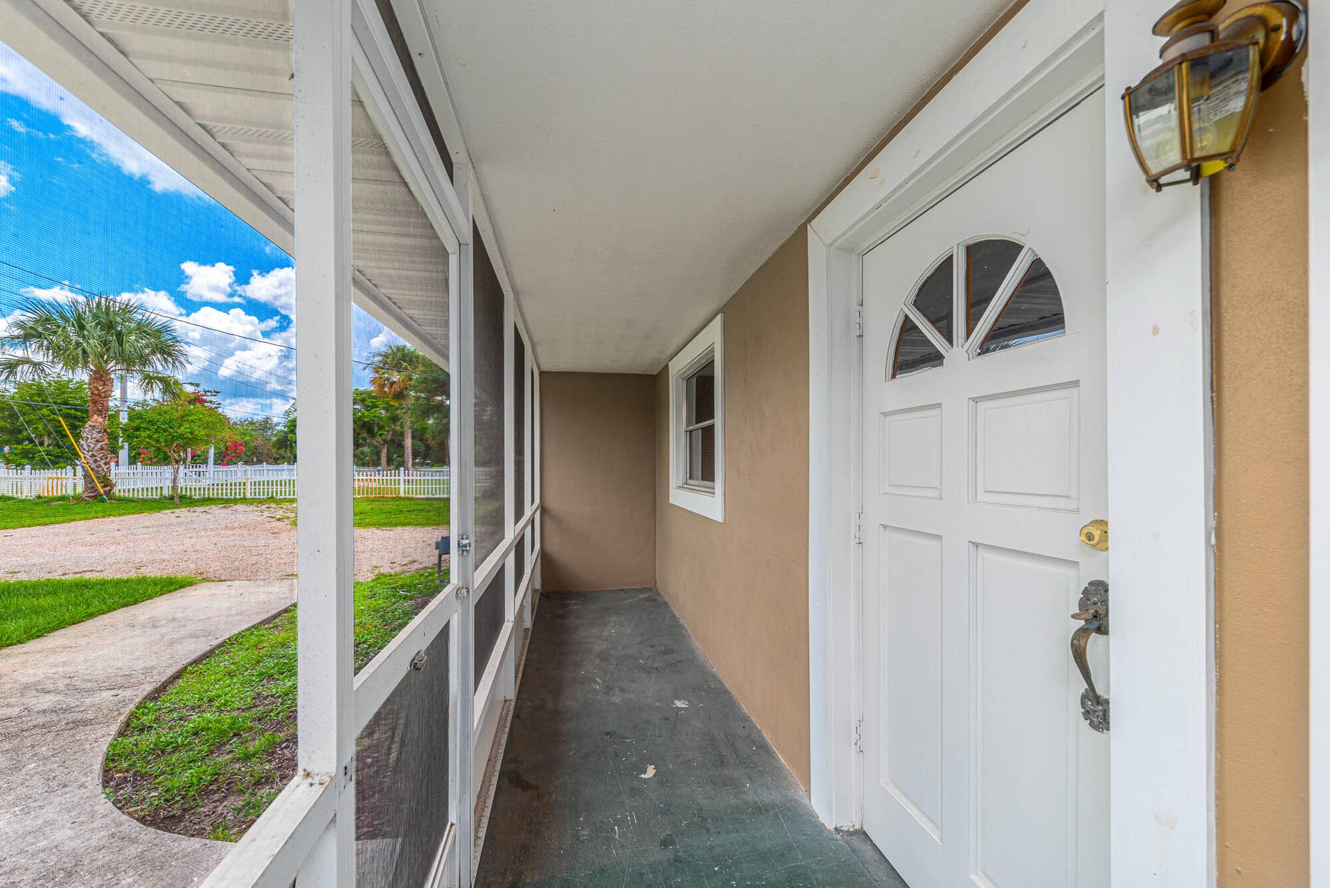 925 SE Osceola St, Stuart, FL 34994-3