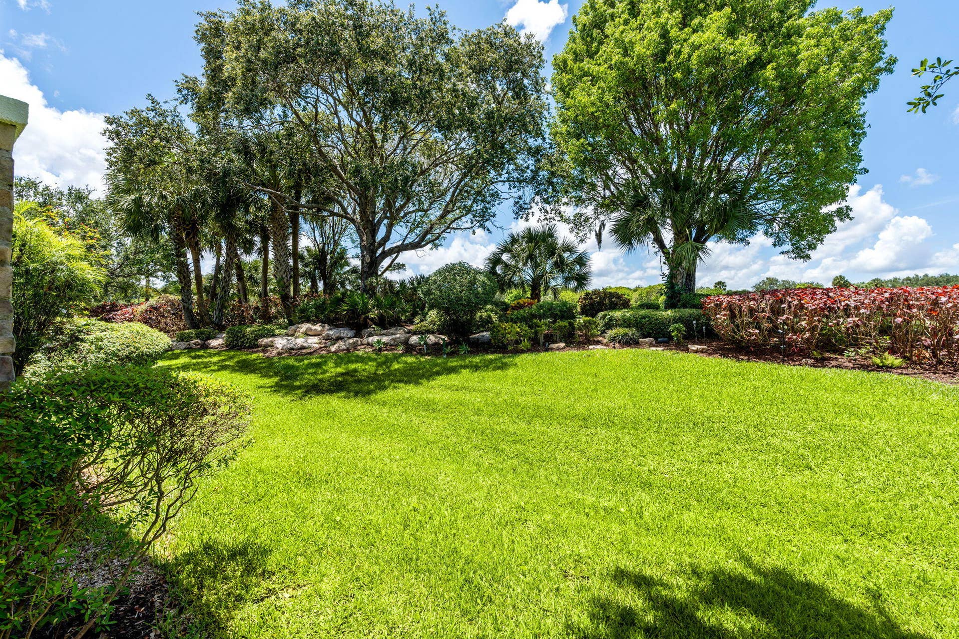 42-web-or-mls-A7406887