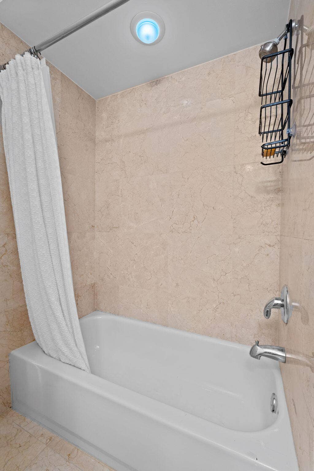 22-web-or-mls-A7406769