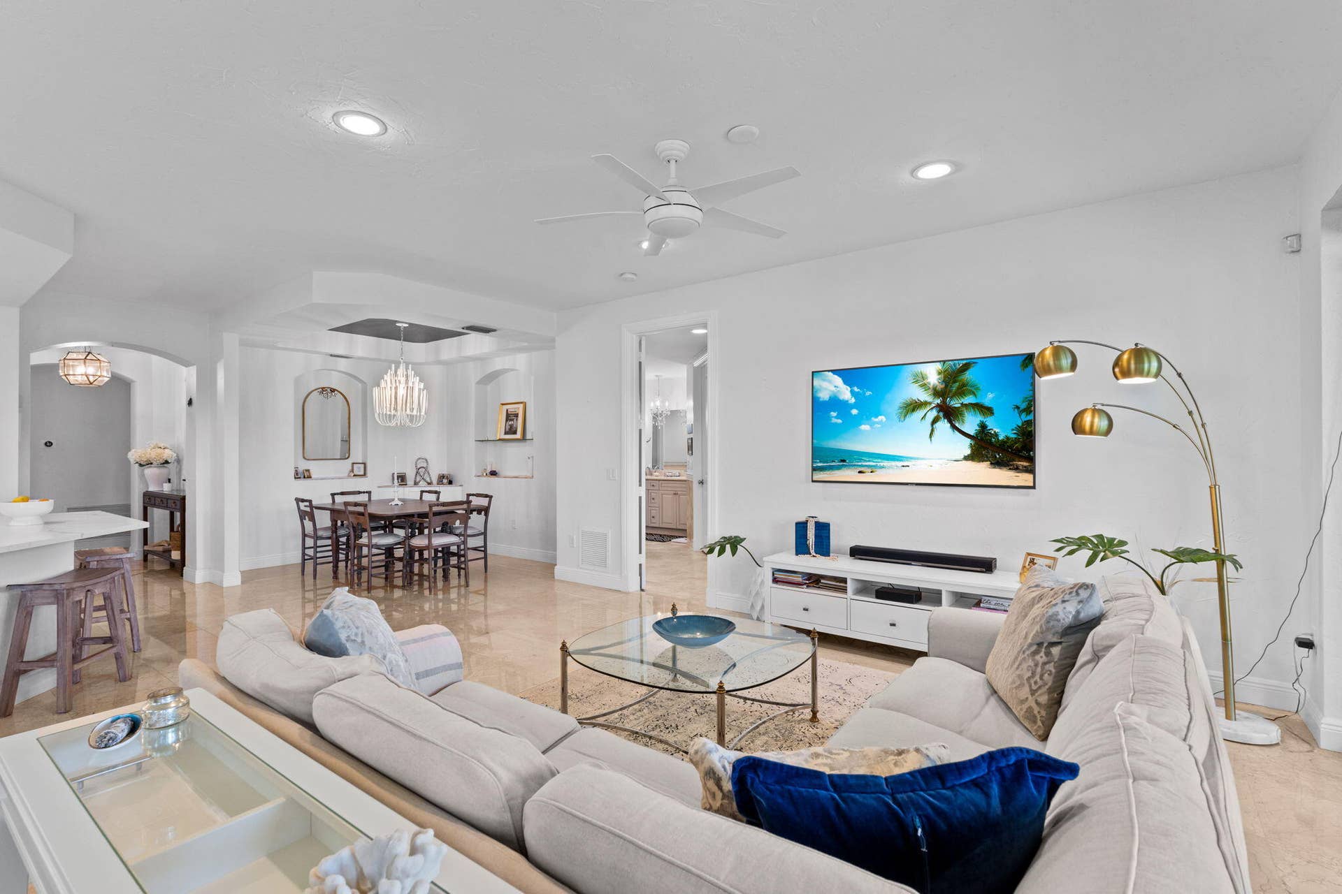 16-web-or-mls-A7406871
