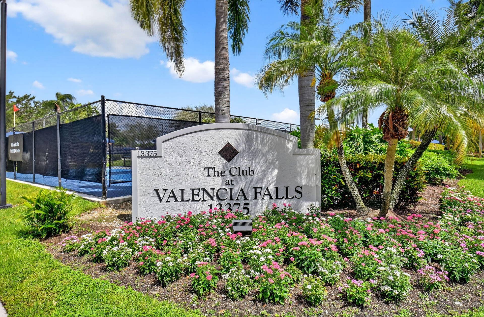 VALENCIA FALLS SPORTS COMPLEX