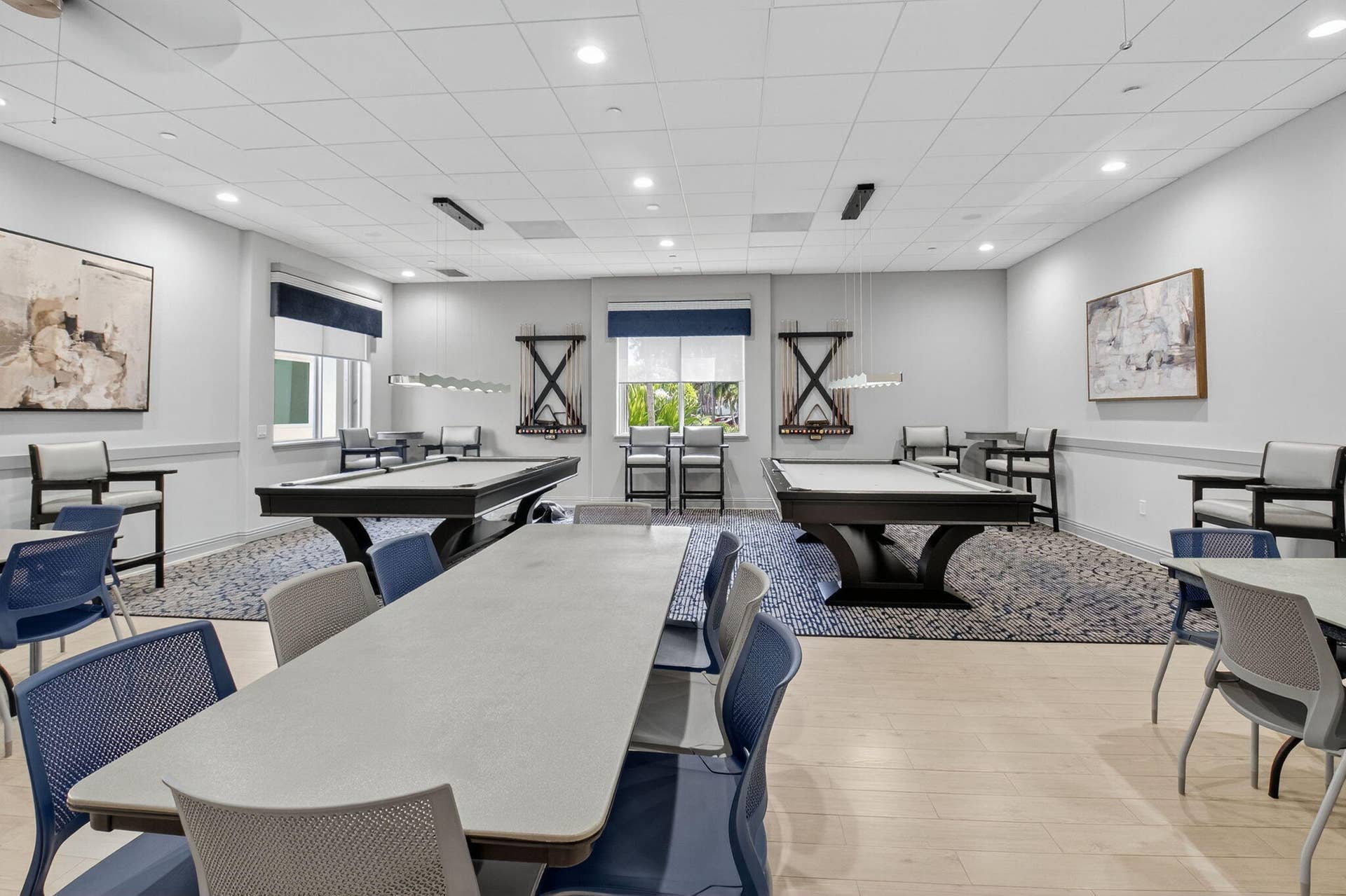 BILLIARDS ROOM