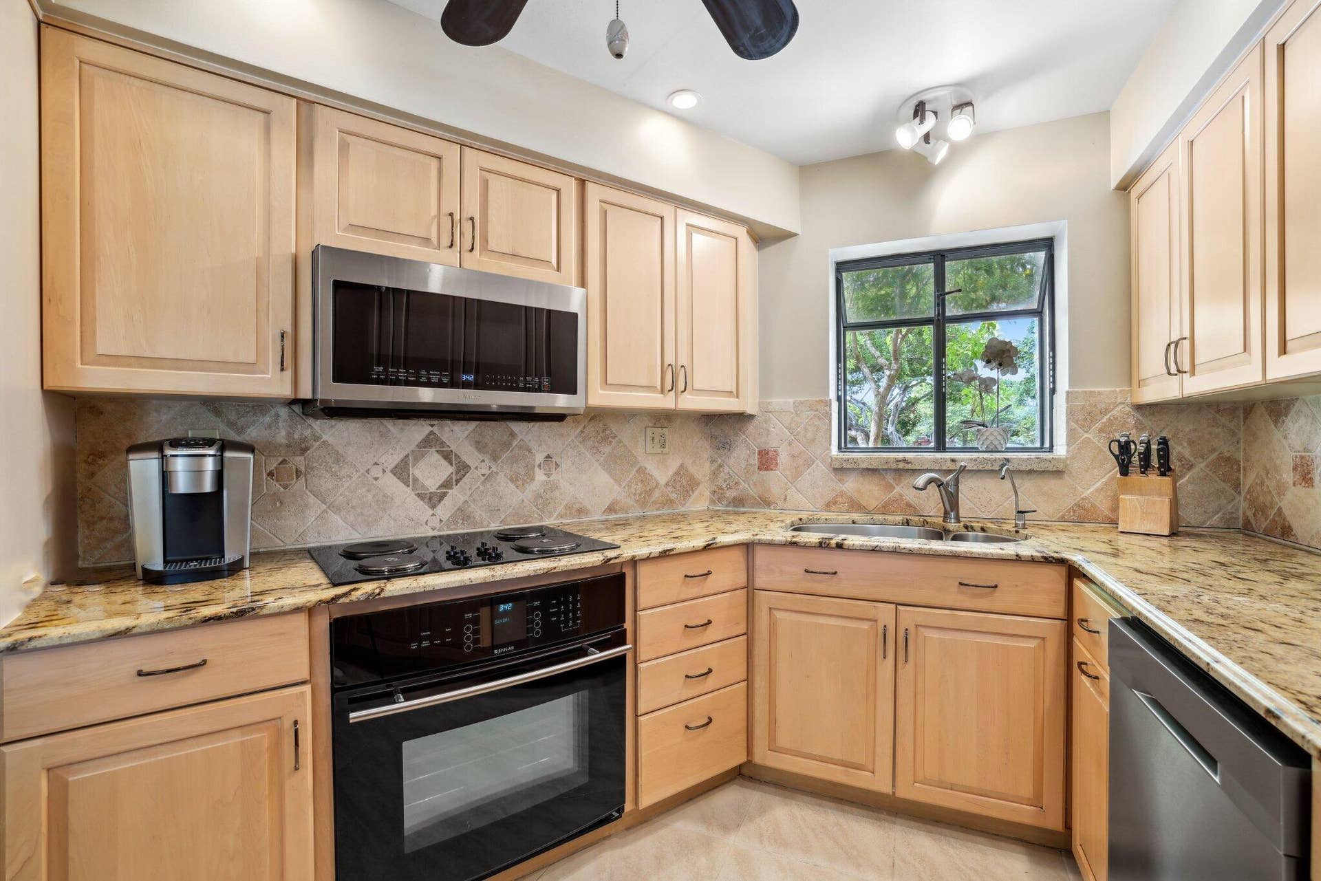 910 Banyan Drive, Delray Beach, FL 33483 910 Banyan Drive - 61.jpg-SMALL
