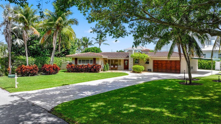 Property photo for 910 Banyan Drive, Delray Beach, FL
