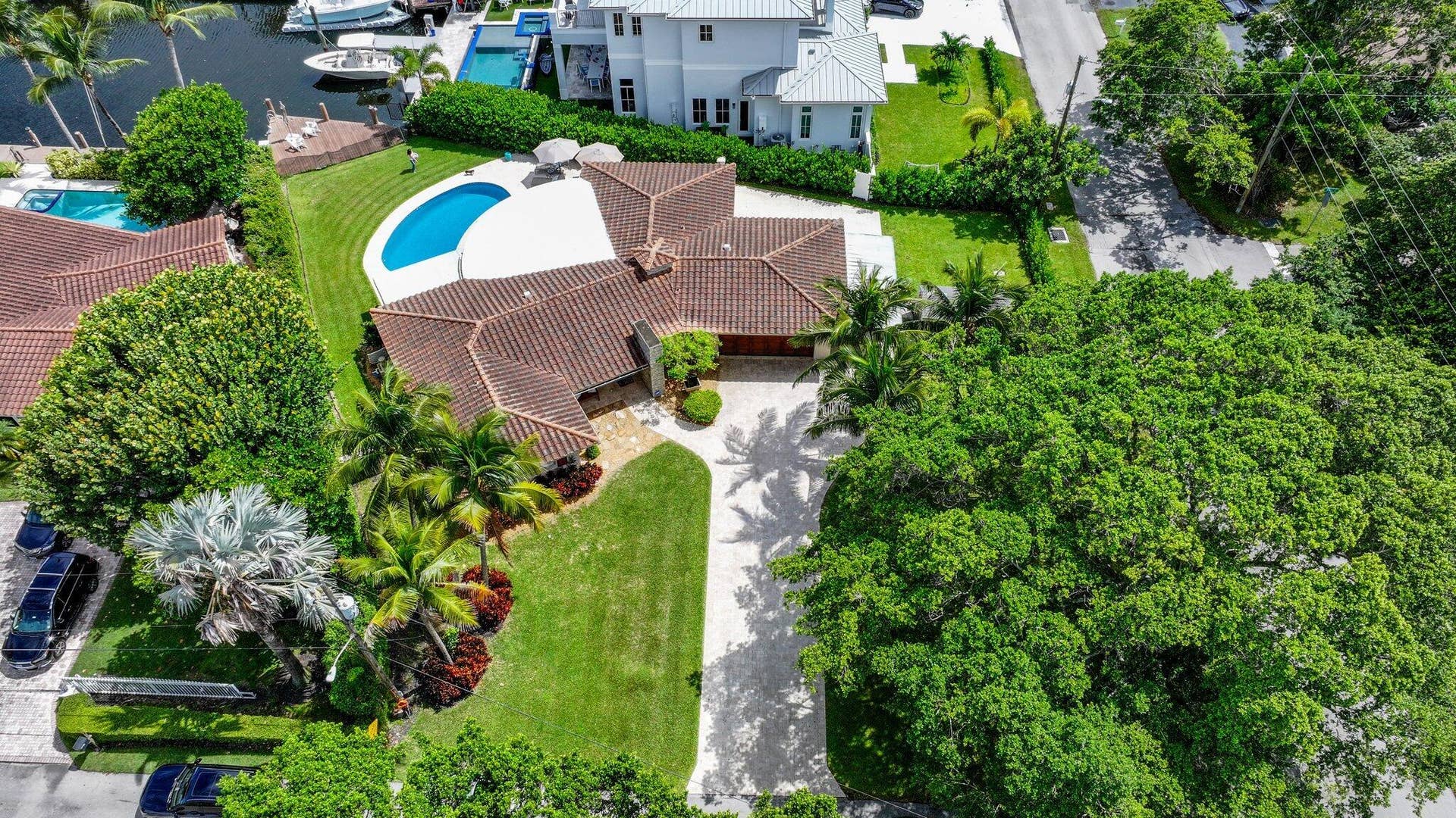 910 Banyan Drive, Delray Beach, FL 33483 910 Banyan Drive - 9.jpg-SMALL