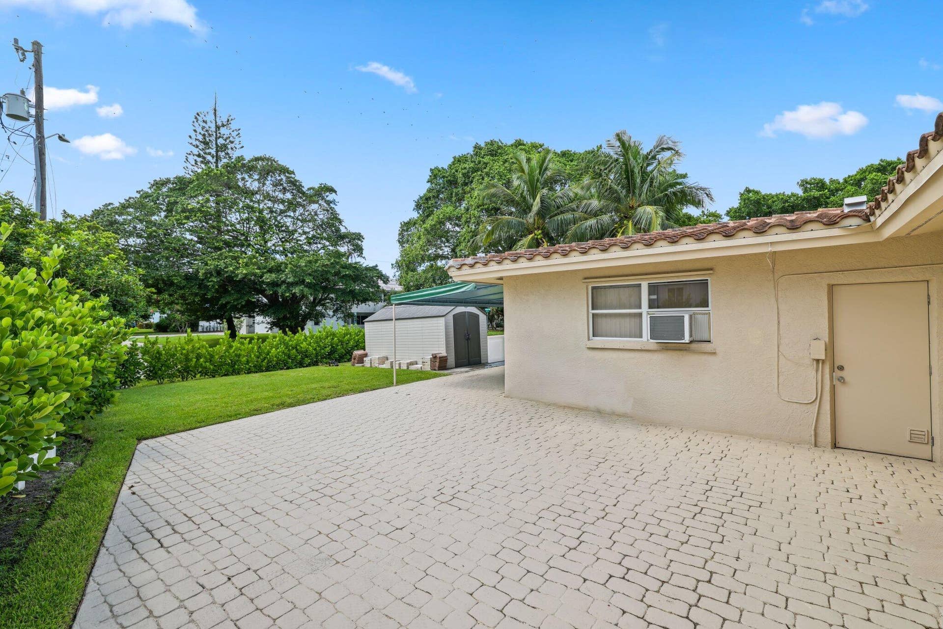 910 Banyan Drive, Delray Beach, FL 33483 910 Banyan Drive - 29.jpg-SMALL