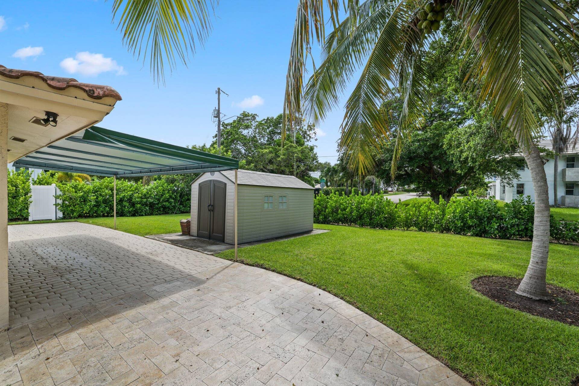910 Banyan Drive, Delray Beach, FL 33483 910 Banyan Drive - 27.jpg-SMALL
