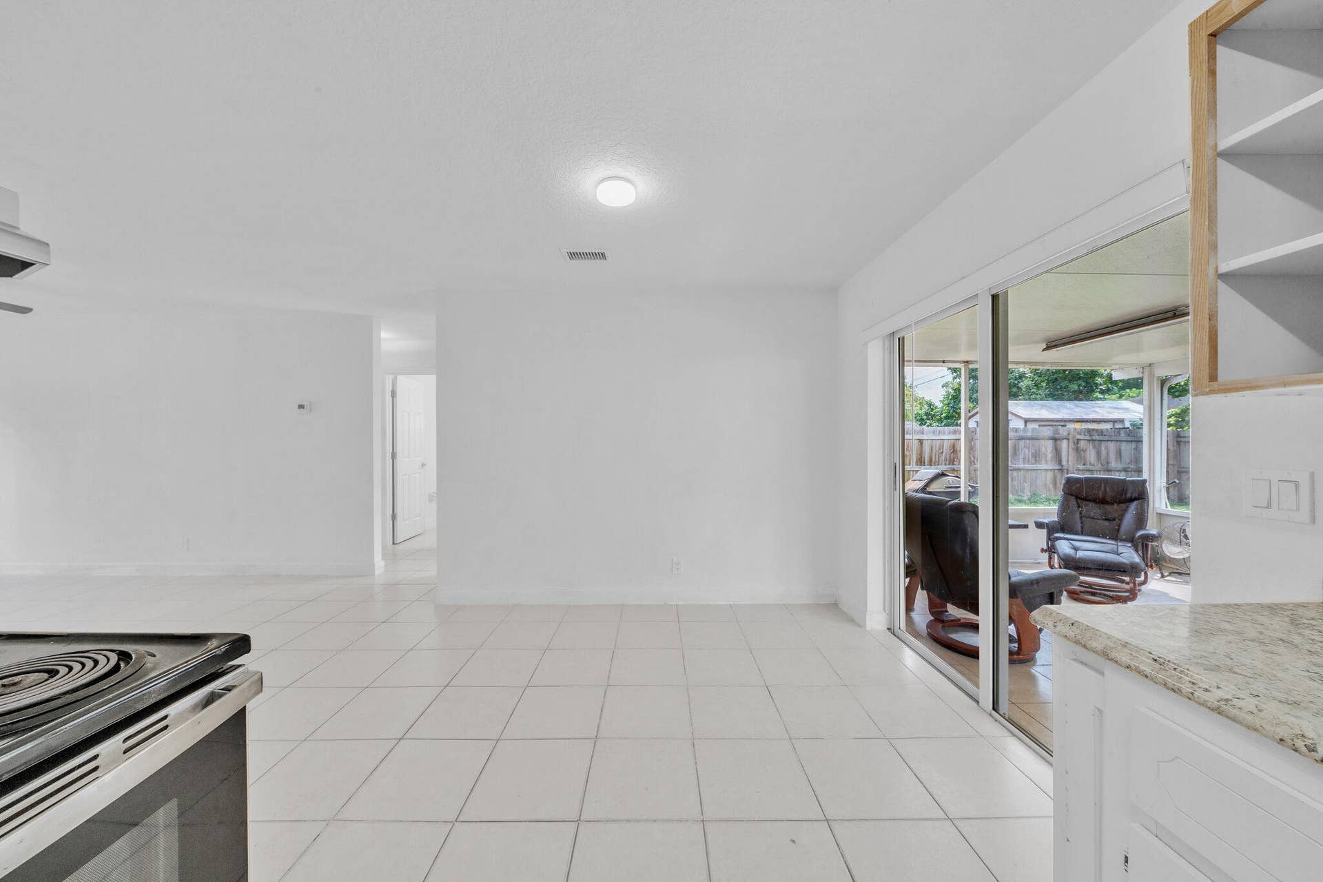 19 Dining Area