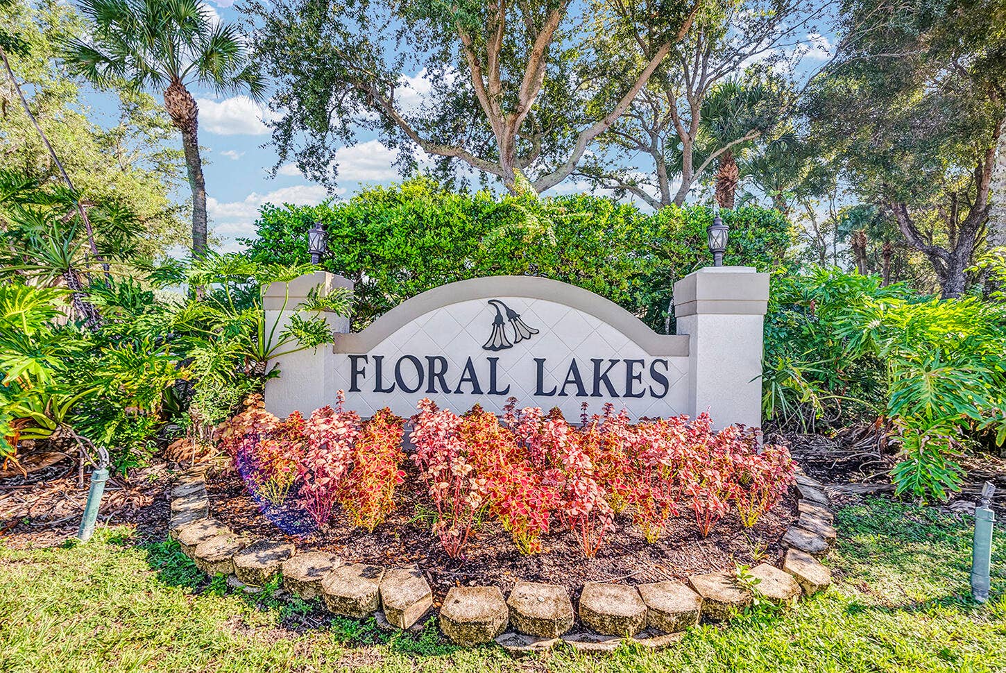 Floral Lakes Community