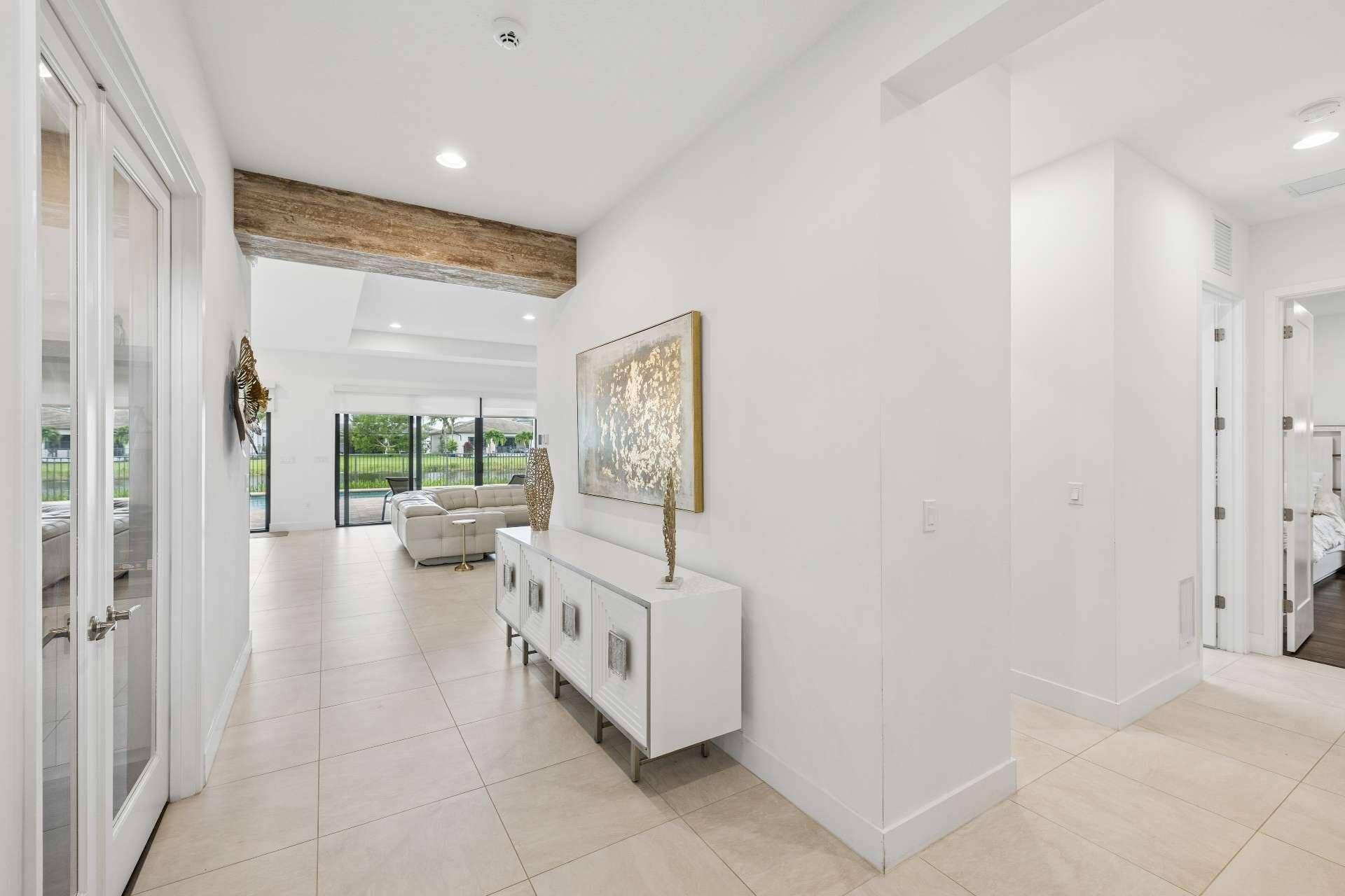 ENTRY HALLWAY