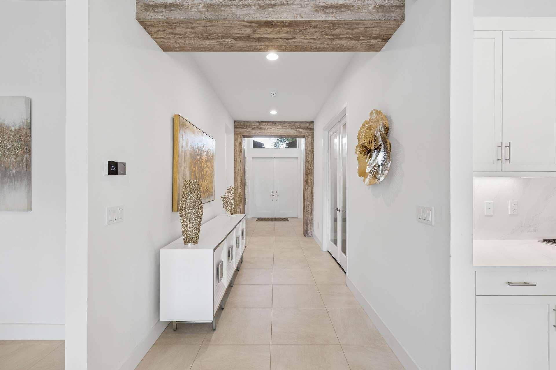 ENTRY HALLWAY