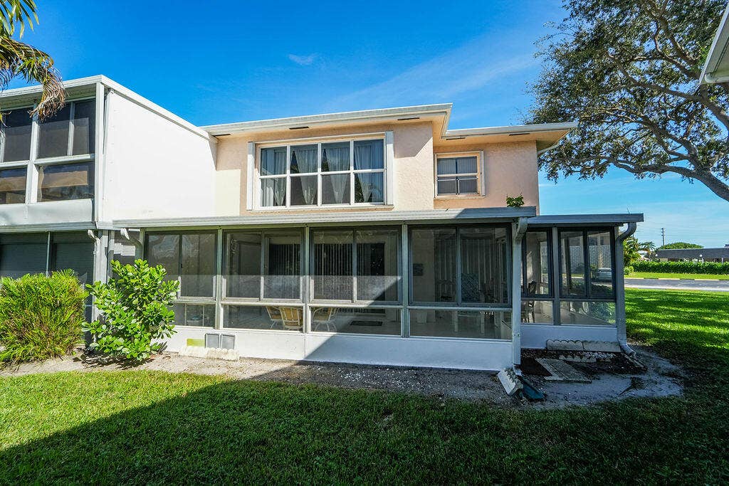 1841 NW 18th Avenue, #201, Delray Beach, FL 33445 1841delray-4