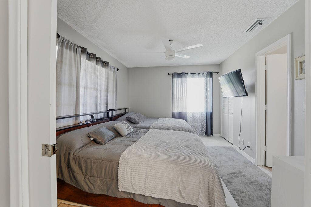1841 NW 18th Avenue, #201, Delray Beach, FL 33445 1841_NW_18TH_AVE_006