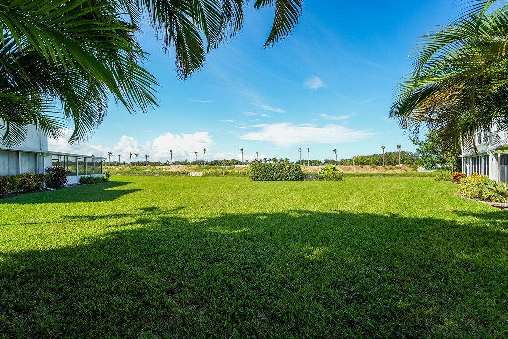 1841 NW 18th Avenue, #201, Delray Beach, FL 33445 1841delray-5