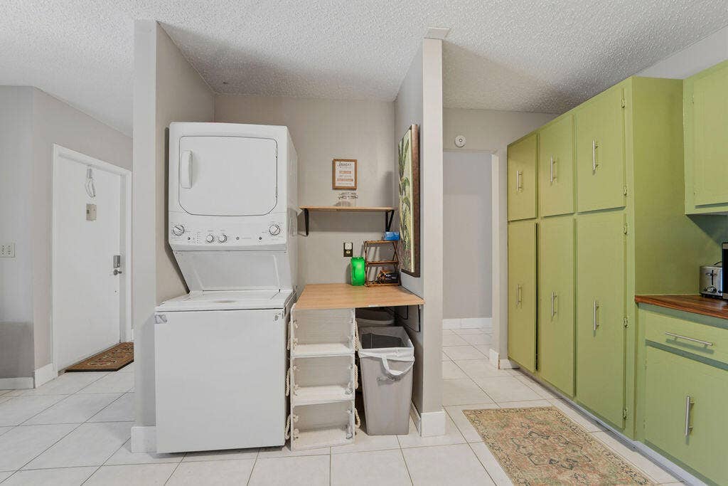 1841 NW 18th Avenue, #201, Delray Beach, FL 33445 1841_NW_18TH_AVE_004