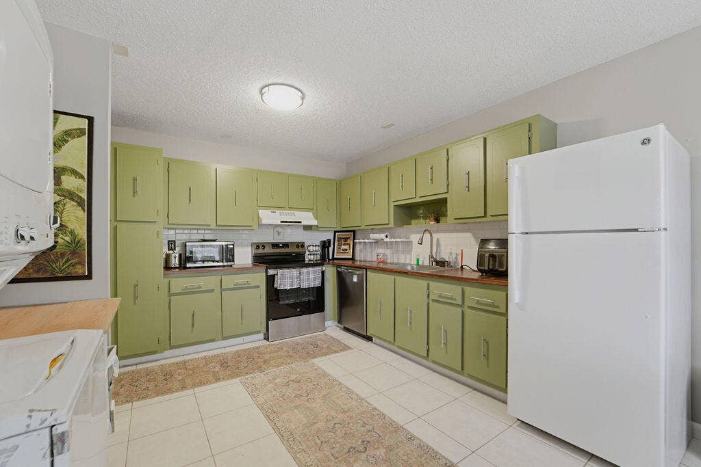 1841 NW 18th Avenue, #201, Delray Beach, FL 33445 1841_NW_18TH_AVE_001
