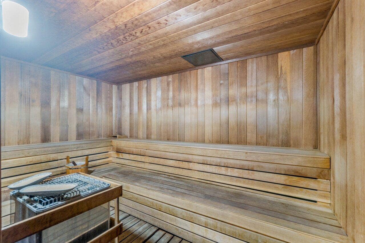Pooldeck Saunas
