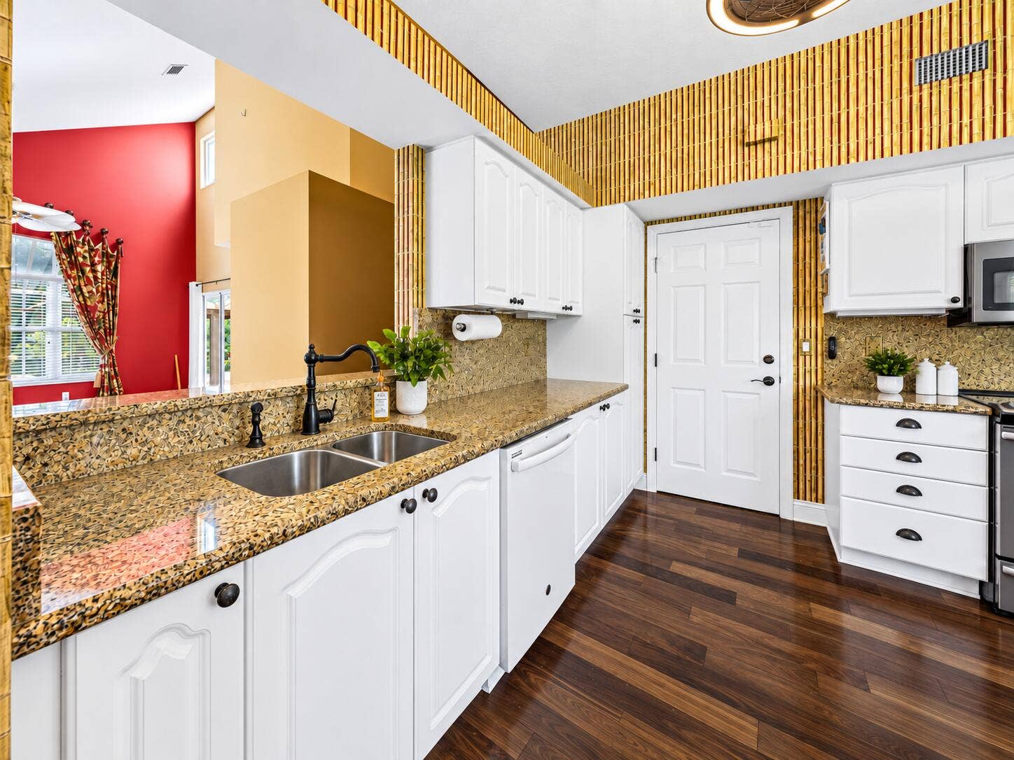 5137 Elpine Way, Riviera Beach, FL 33418 Kitchen