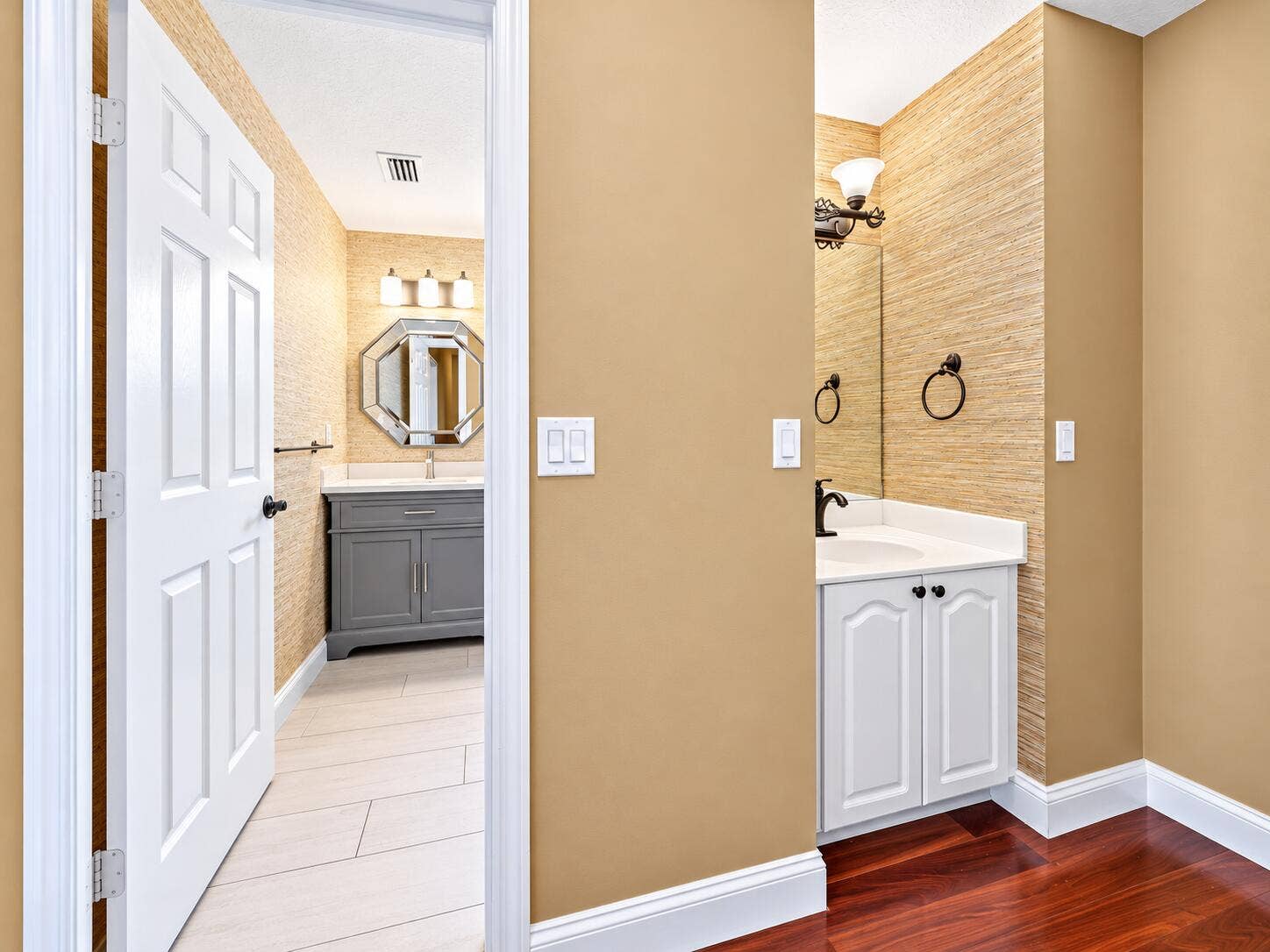 5137 Elpine Way, Riviera Beach, FL 33418 Upstairs Bathroom