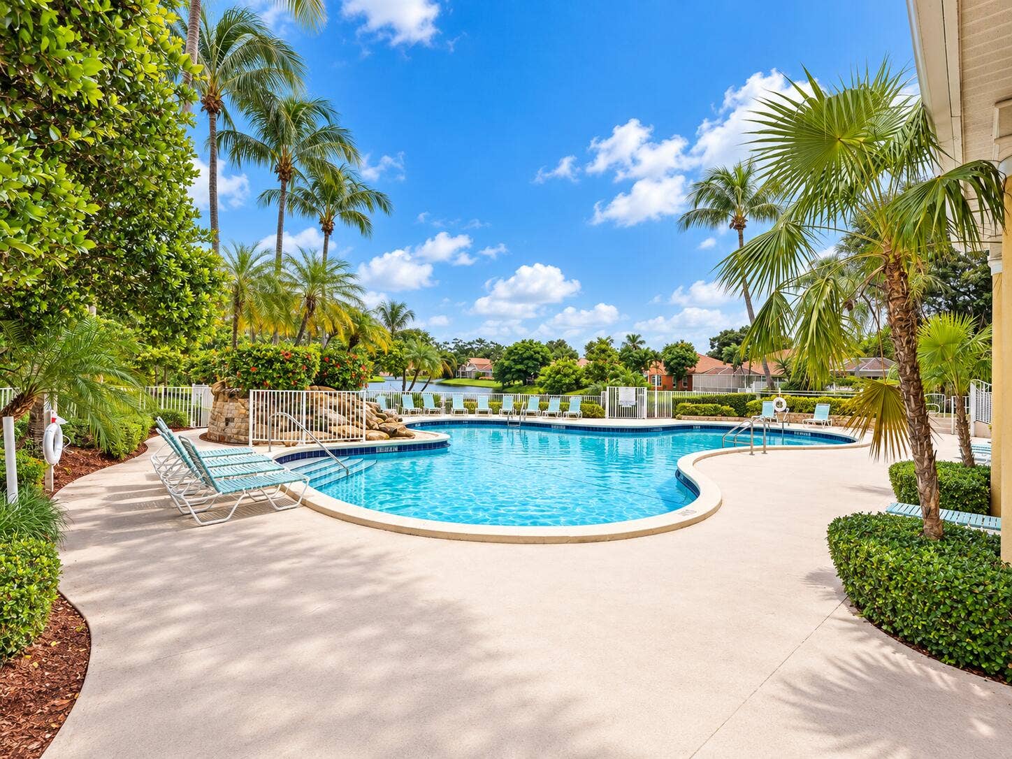 5137 Elpine Way, Riviera Beach, FL 33418 Woodbine Amenities