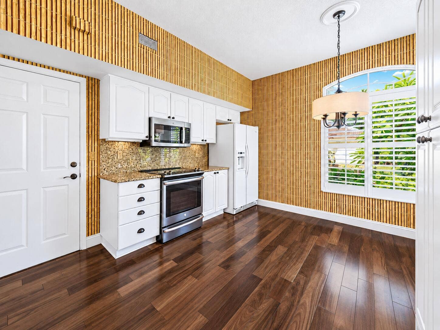 5137 Elpine Way, Riviera Beach, FL 33418 Kitchen