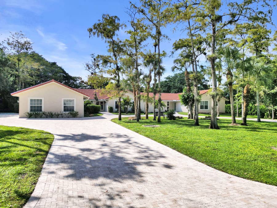 Property photo for 5000 NW 81st Avenue, Coral Springs, FL