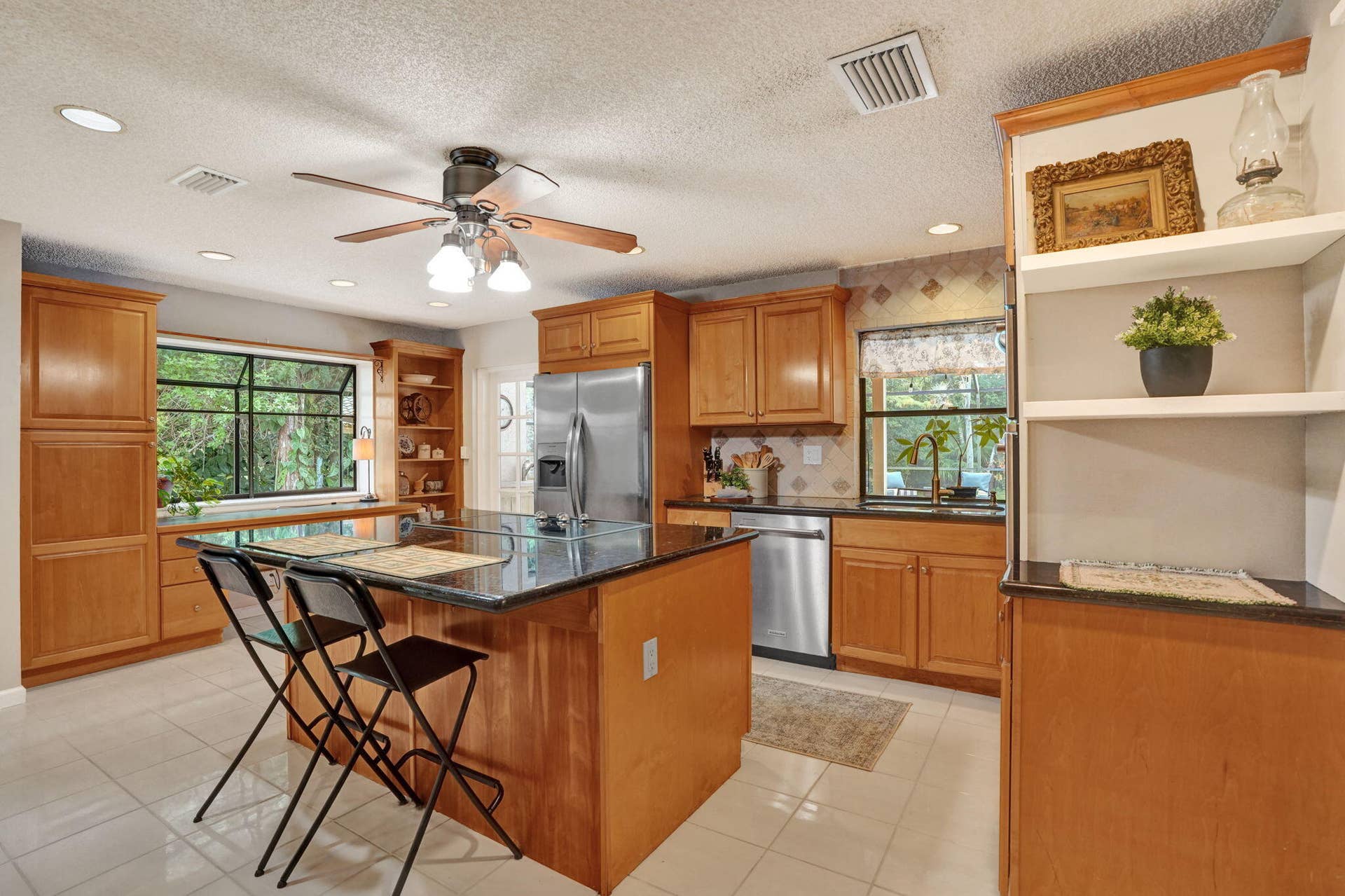 5000 NW 81st Avenue, Coral Springs, FL 33067 48-web-or-mls-DSC09406
