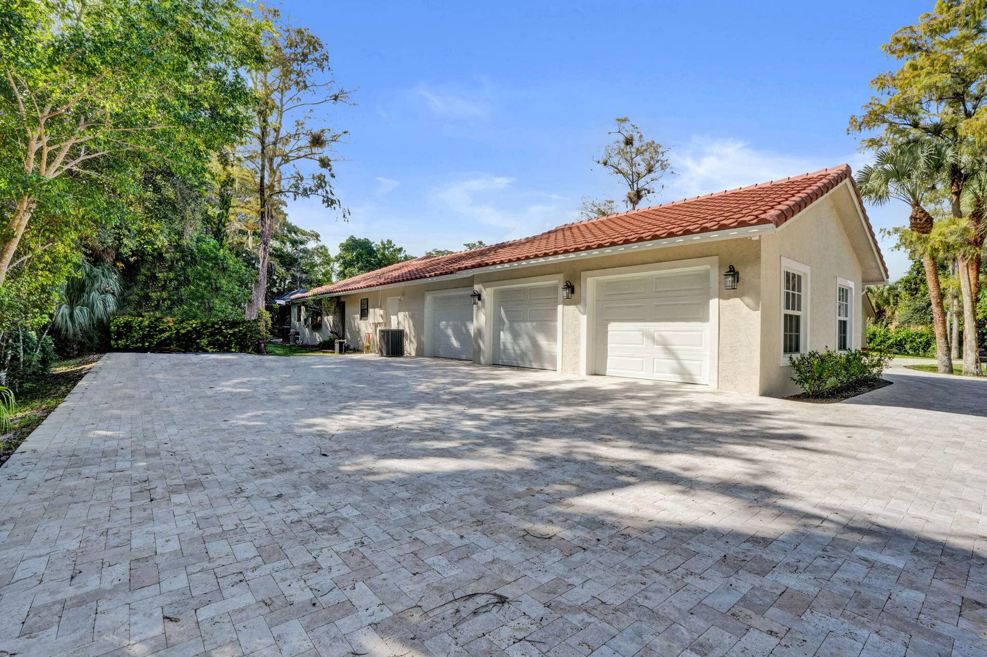 5000 NW 81st Avenue, Coral Springs, FL 33067 28-web-or-mls-DSC09334
