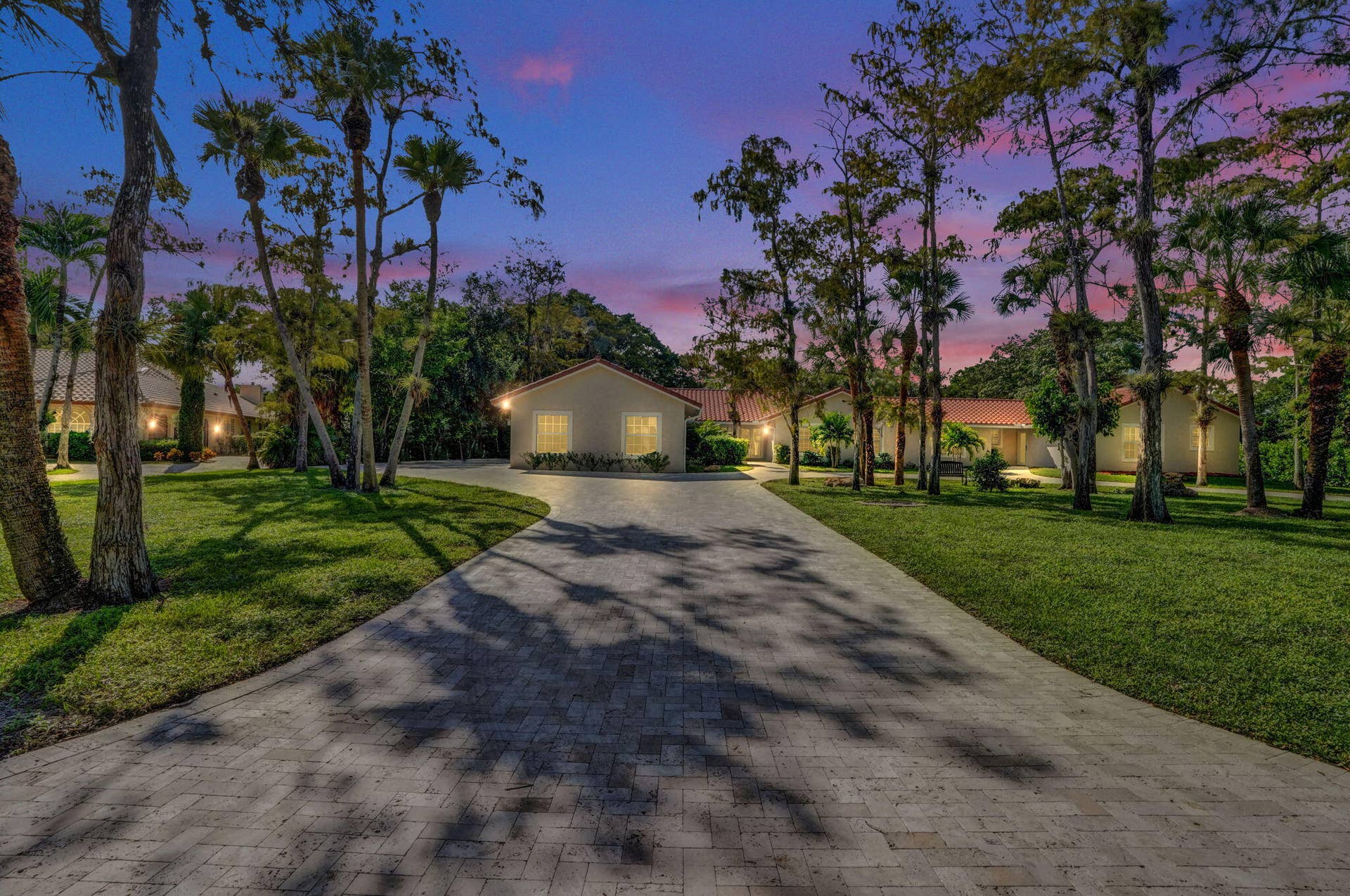 5000 NW 81st Avenue, Coral Springs, FL 33067 21-web-or-mls-DSC09319 (2)