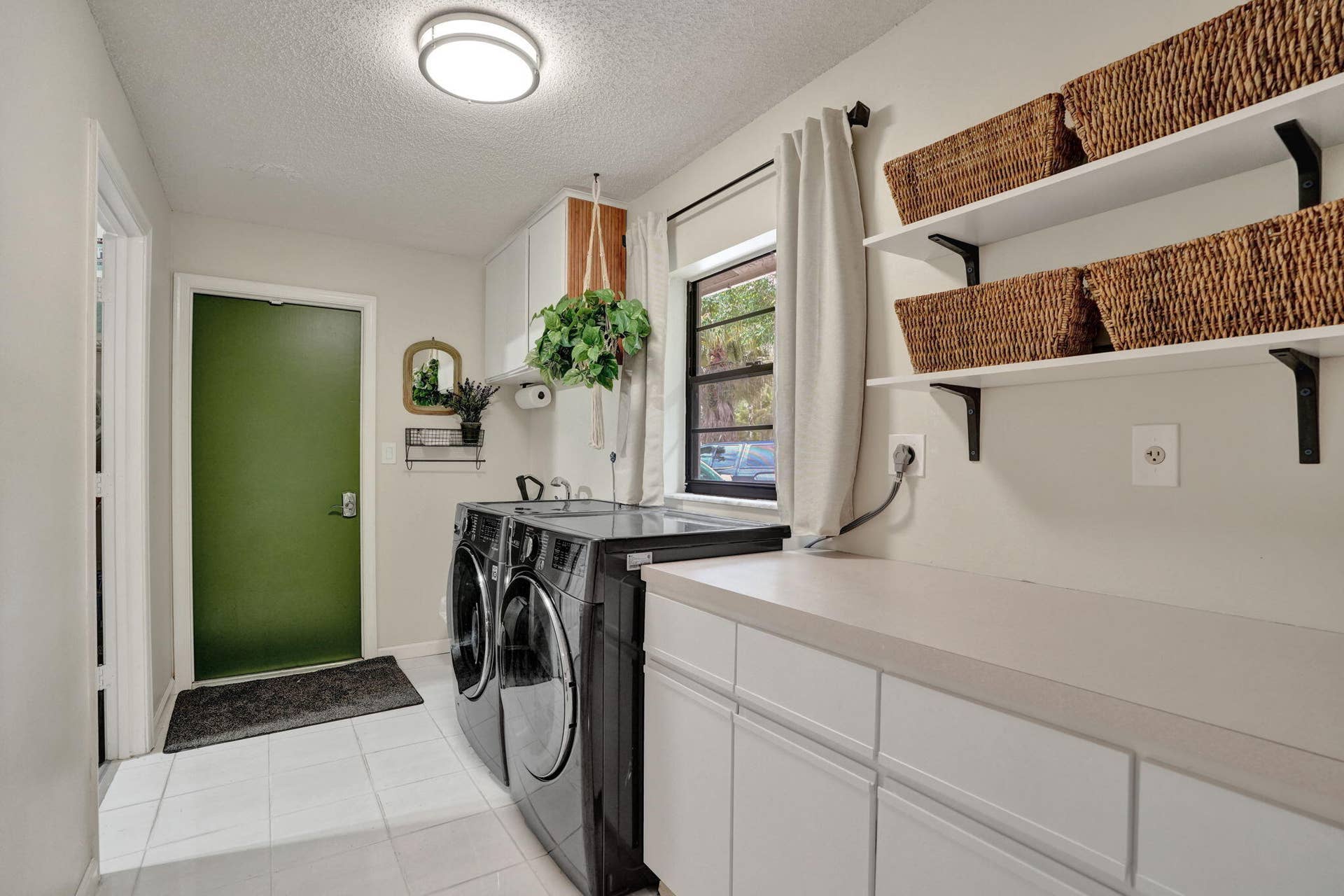5000 NW 81st Avenue, Coral Springs, FL 33067 60-web-or-mls-DSC09442